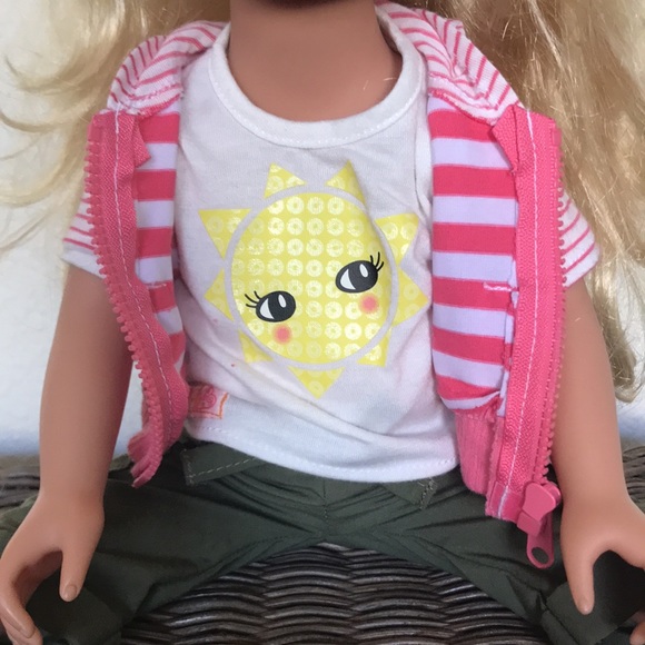 Our Generation Journey doll with accessories blonde hair blue eyes with backpack - Picture 8 of 13